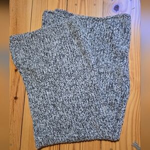 FREE PEOPLE extra Long, Over Sized Cozy Scarf.